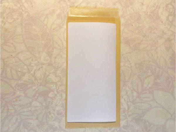 三つ折りにしたのに封筒に入らない…　ピッタリになる『折り方』に感動