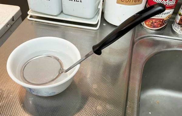 冷蔵庫で硬くなったバターを使いやすくする方法に「超簡単！」「ふわふわ～」