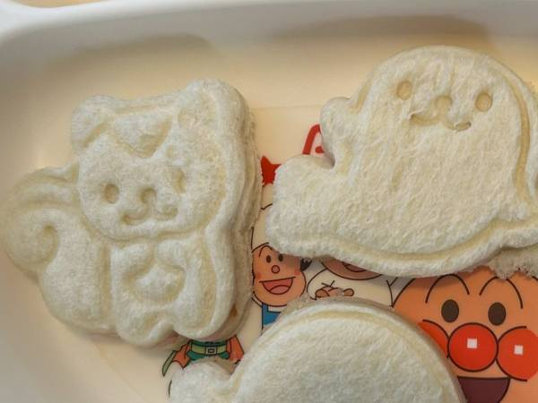 「愛を感じます」「尊い！」　母親の『リアルな朝食』を写した１枚に１０万人が感動