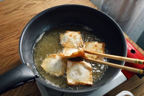 息子も一瞬だった！　爆速で終わる『シュウマイの包み方』に「コレ良いね」