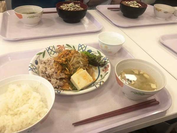 学食研究会「心地のいい空間です」　地味なイメージの『学食』が今、思わぬ進化を遂げていた