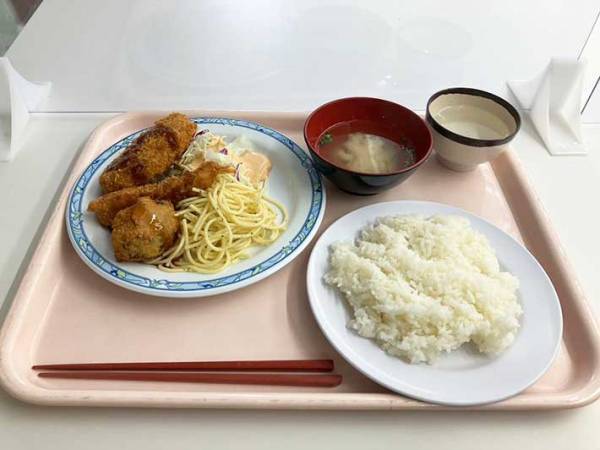 学食研究会「心地のいい空間です」　地味なイメージの『学食』が今、思わぬ進化を遂げていた