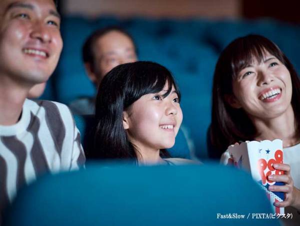 「大好きになった」「自分の気付きにもなる」　映画や美術館に連れていかれた娘、母の対応は