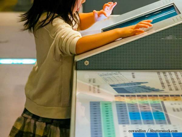 「大好きになった」「自分の気付きにもなる」　映画や美術館に連れていかれた娘、母の対応は