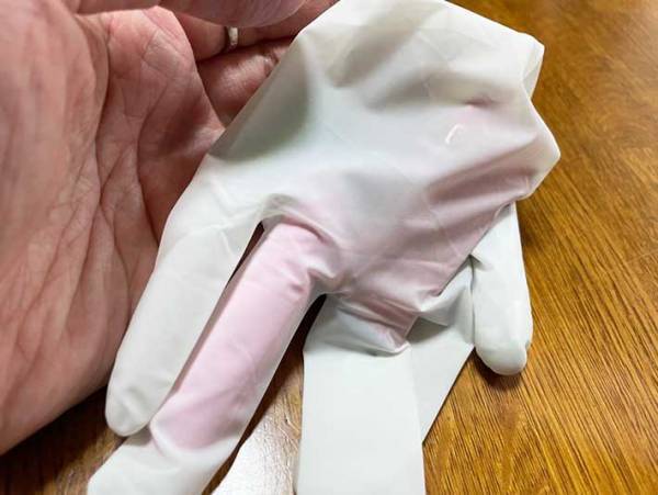 ゴム手袋の思わぬ活用法に「これはいい！」「困ってたから助かる」