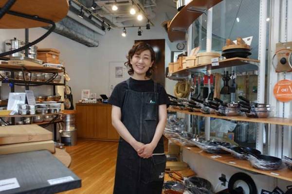 老舗道具店「目的別に選んで！」　自分にピッタリの『フライパンの選び方』とは？