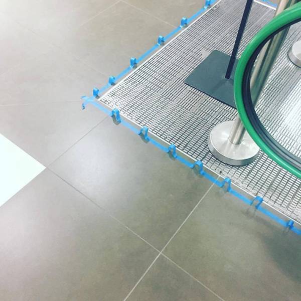 「天才」「これはすごい」　ありそうでなかった『テープの意外な貼り方』に驚き