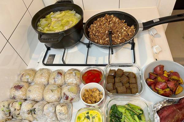 休日を満喫する飼い主と猫　違いが分かる写真に『いいね』集まる