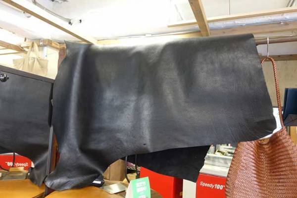 「知らなかった！」　革製品の値段の差はなぜ生まれる？　老舗に聞いてみた！