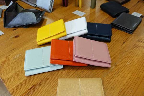 「知らなかった！」　革製品の値段の差はなぜ生まれる？　老舗に聞いてみた！