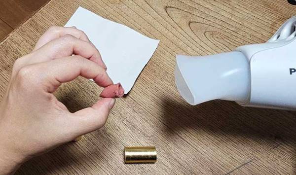 折れてしまった口紅を簡単に直す方法とは？　「これは朗報」「もう捨てない」