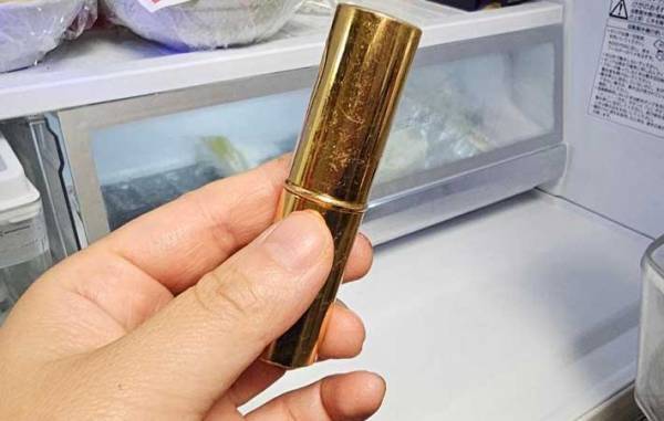 折れてしまった口紅を簡単に直す方法とは？　「これは朗報」「もう捨てない」