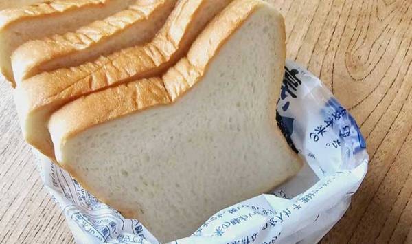 開封後にパサパサになった食パンは、焼く前にアレに浸けると…？　「まるで魔法」