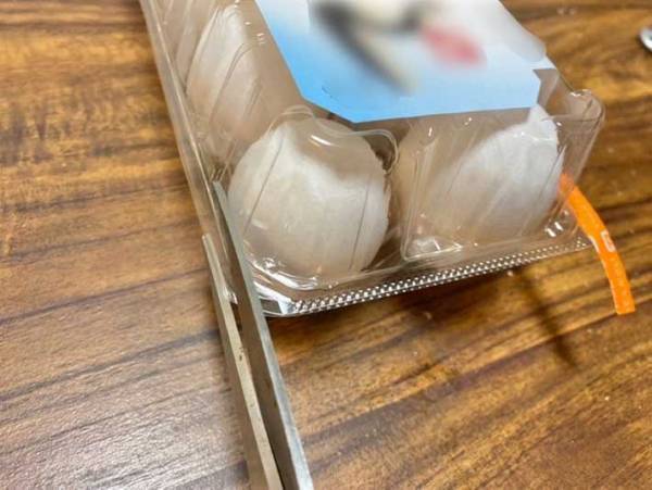 もうパカパカしない！　卵パックの意外な開け方に「ちょっと感動」「収納バッチリ」