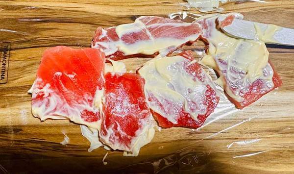 「ウマすぎて、驚きを隠せない」　安いマグロの赤身がトロに大変身する裏技とは？