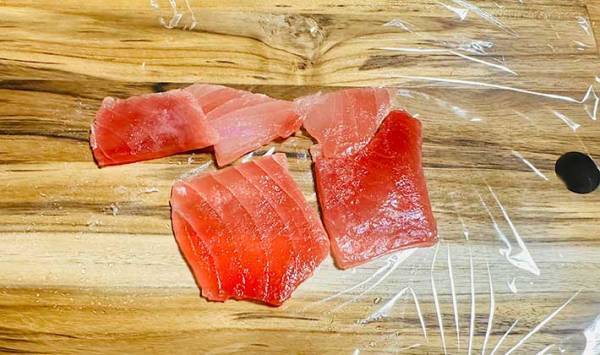 「ウマすぎて、驚きを隠せない」　安いマグロの赤身がトロに大変身する裏技とは？