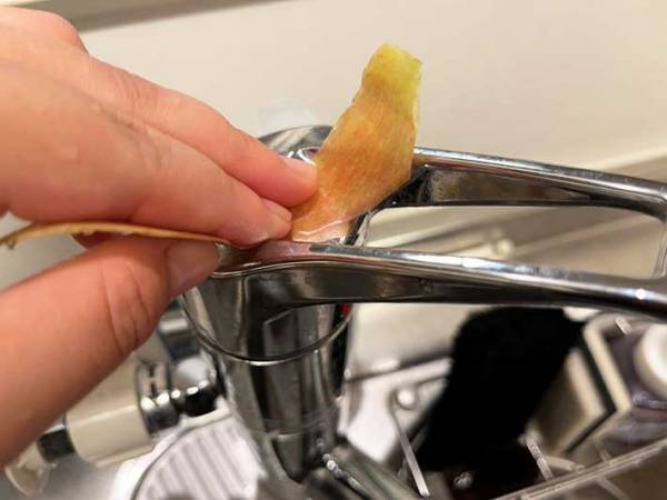 りんごの皮、捨てちゃってる？　食べる以外の思わぬ活用法に「最高のひと仕事！」