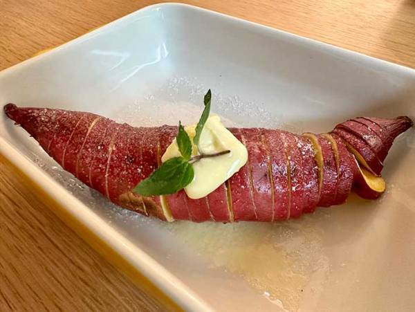 サツマイモでハッセルバックポテト！　全農のレシピに「なんておいしそうなんだ…」