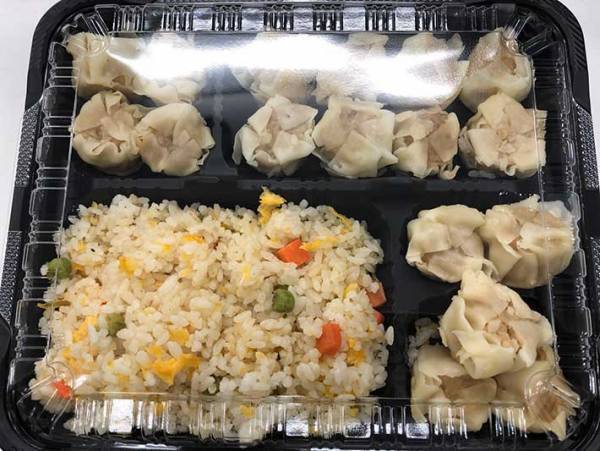 「吹いた」「非の打ち所がない」　男性が購入した『シュウマイ弁当』が、ネットで話題に