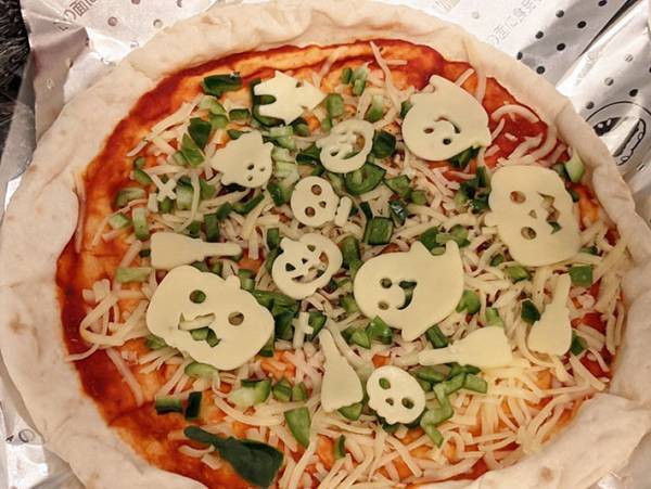 ピザのビフォーアフターに「成仏しちゃったか…」「努力が無駄になっていて好き」