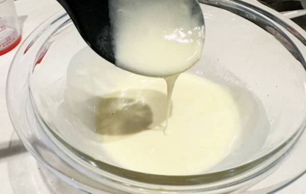 市販のルウを使わずにホワイトシチューを作る方法に「え…おいしすぎ」「とろみが！」