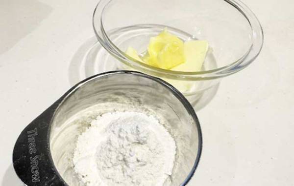 市販のルウを使わずにホワイトシチューを作る方法に「え…おいしすぎ」「とろみが！」