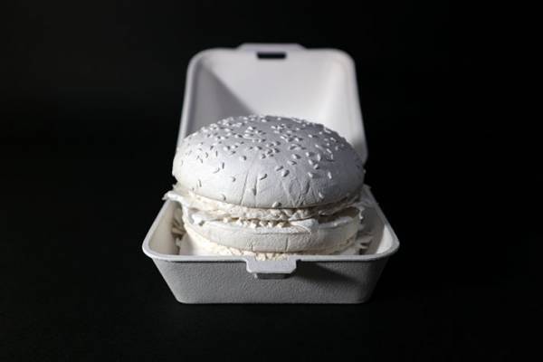 モノクロ写真のビッグマック、実はコレ…　正体に称賛の声「素晴らしい！」