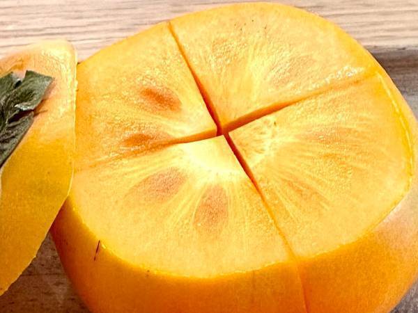 柿にひと手間加えるだけで…　絶品レシピに「悪魔の食べ物だー！」「その手があったか！」