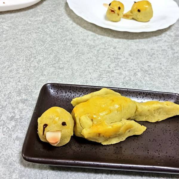 「こっち見ないで…」「ダメだ…笑いが止まらない」　アレの姿をしたスイートポテトに反響