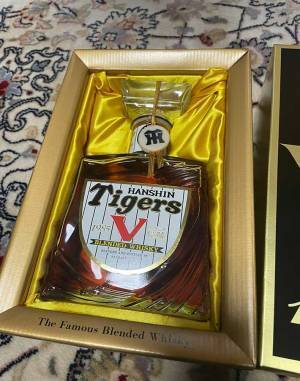 ３８年ぶりの阪神優勝　孫が祖父の仏壇に供えたものは？　「泣ける」「壮大なドラマ」