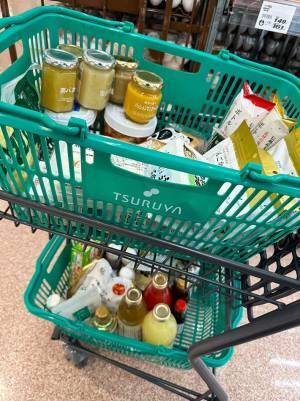 「お母さんやめてぇ！」　息子に懇願されても買い物が止まらないスーパー　「笑った」「この店は仕方ない」