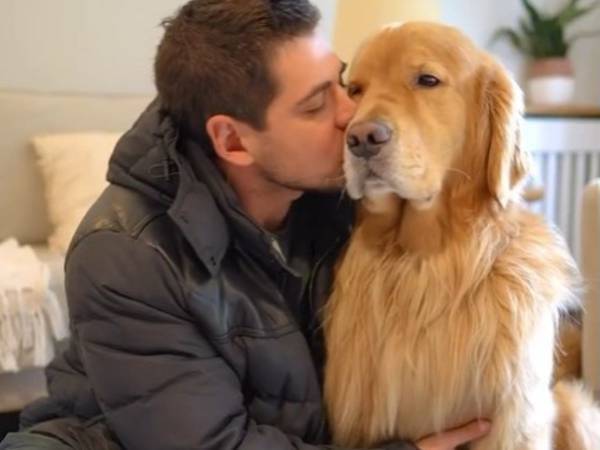 出かける男性が、愛犬と妻へ「行ってくるよ」　伝え方の『違い』に共感の嵐！