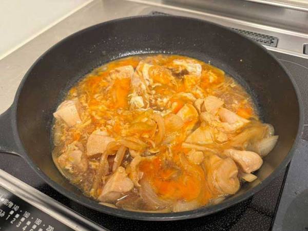 剥いた玉ねぎの皮、どうしてる？　料理に使えるから捨てないで！