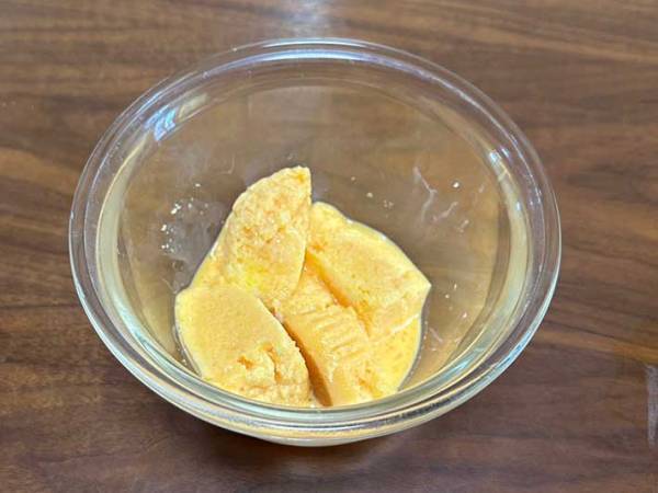 まるで高級ホテルの朝食？　『北海道チーズ蒸しケーキ』で作る！ふわとろフレンチトースト