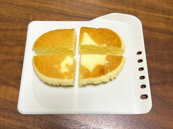 まるで高級ホテルの朝食？　『北海道チーズ蒸しケーキ』で作る！ふわとろフレンチトースト