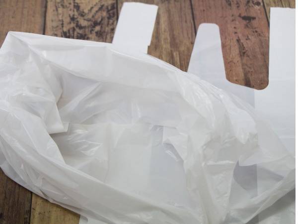 「やってみる」「悩んでた」　いつでも楽に取り出せるゴミ袋収納術