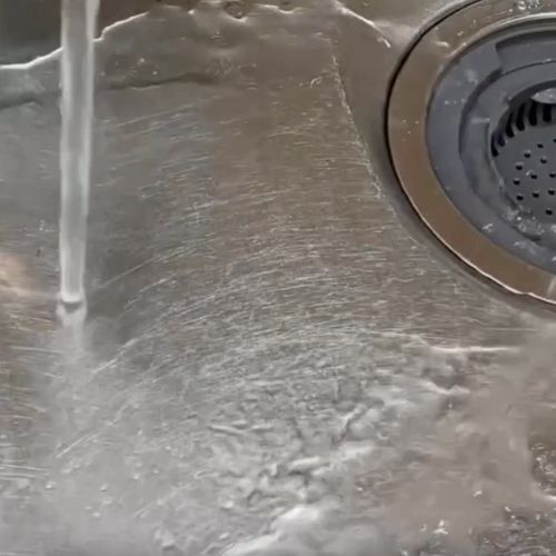 「気になる」「早速試す」　シンクの油汚れを予防する裏技が画期的