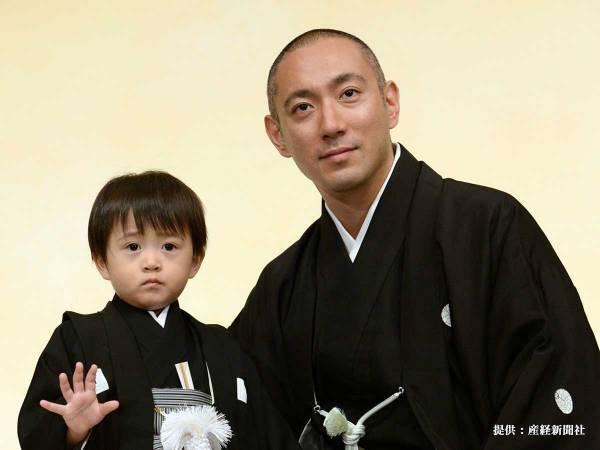 市川團十郎の長男・新之助の現在に驚き！　「３枚目は麻央さんだ」「すごいイケメン」