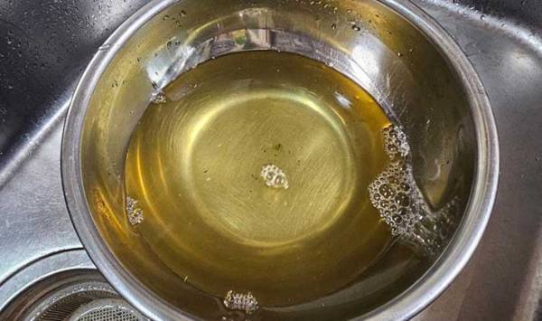 「早く知りたかった…」　ほうれん草のゆで汁で掃除をする方法に驚いた！