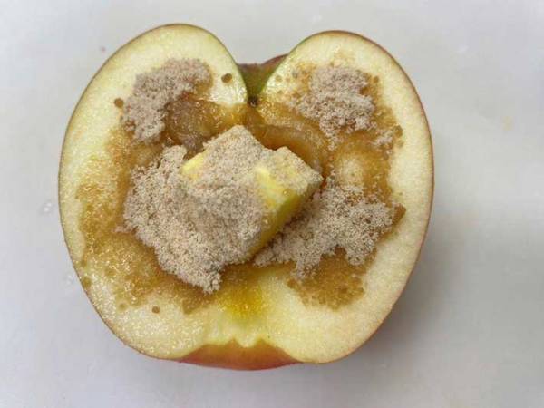 「たった５分？」　全農あおもりおすすめの方法で焼きりんごを作ってみた