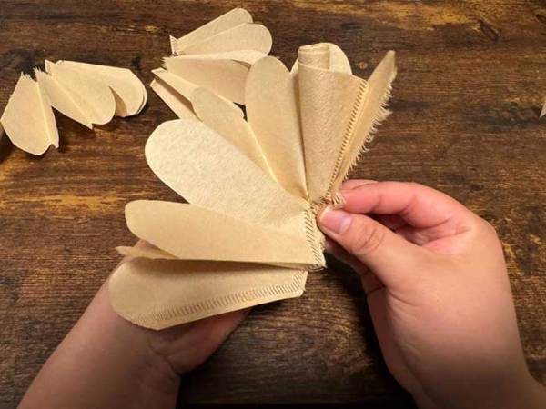 コーヒーフィルターの思わぬ活用法に「冬に最高」「潤っちゃうかも！」