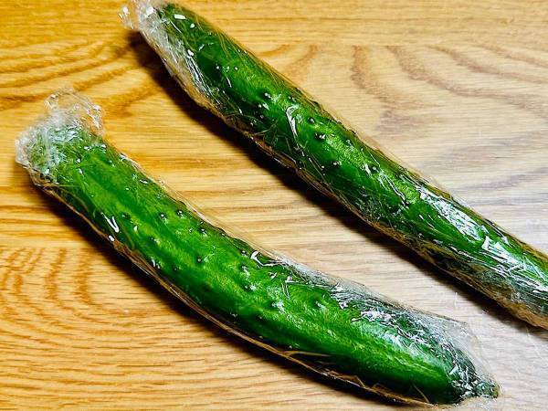 キュウリは冷凍してもおいしい！　塩昆布を使った簡単レシピに「箸が止まらない」