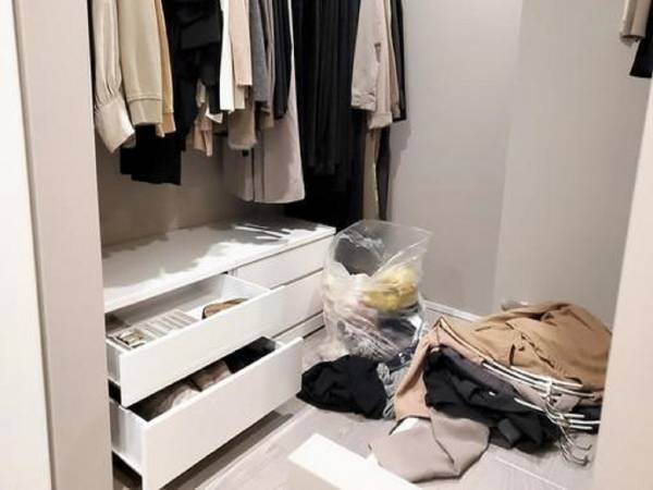 お気に入りの洋服、次シーズンも気持ちよく着るには？　方法に「実践します」「参考になる」