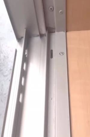 洗剤を使わずサッシを掃除する方法に「これはいい」「小まめにできそう」