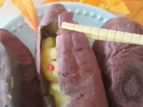 「何回も見た」「素晴らしい」　完成した焼き芋から出てきたのは…？