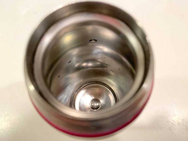 水筒が全然乾かない！　解決するニトリのグッズに「早っ」「水滴が一滴もない」