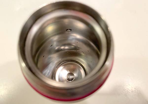 水筒が全然乾かない！　解決するニトリのグッズに「早っ」「水滴が一滴もない」