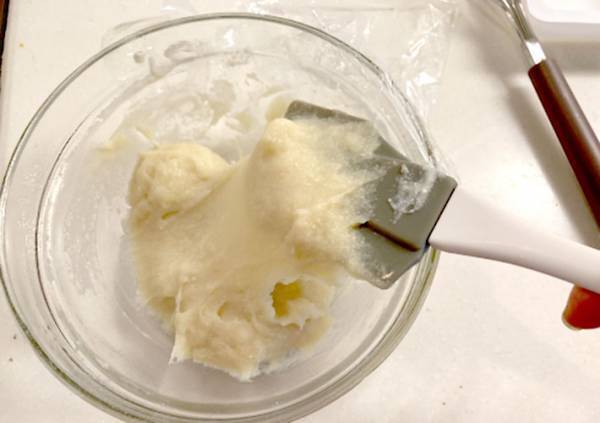 つきたてみたいな餅を家で簡単に作れるレシピに「おいしすぎて、何個でも食べられる！」