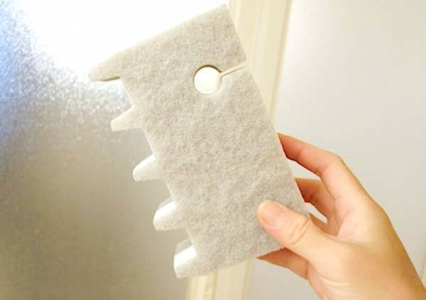 ダイソーで見つけた風呂掃除用スポンジの丸い穴とギザギザに「そういうことか！」