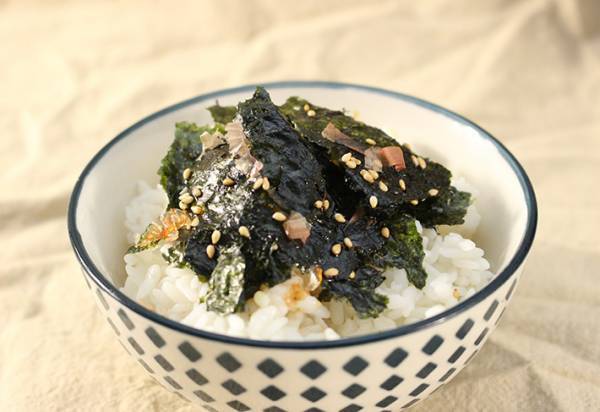 現役シェフが教える、湿気った海苔をおいしく食べる方法　家にあるものを使って…